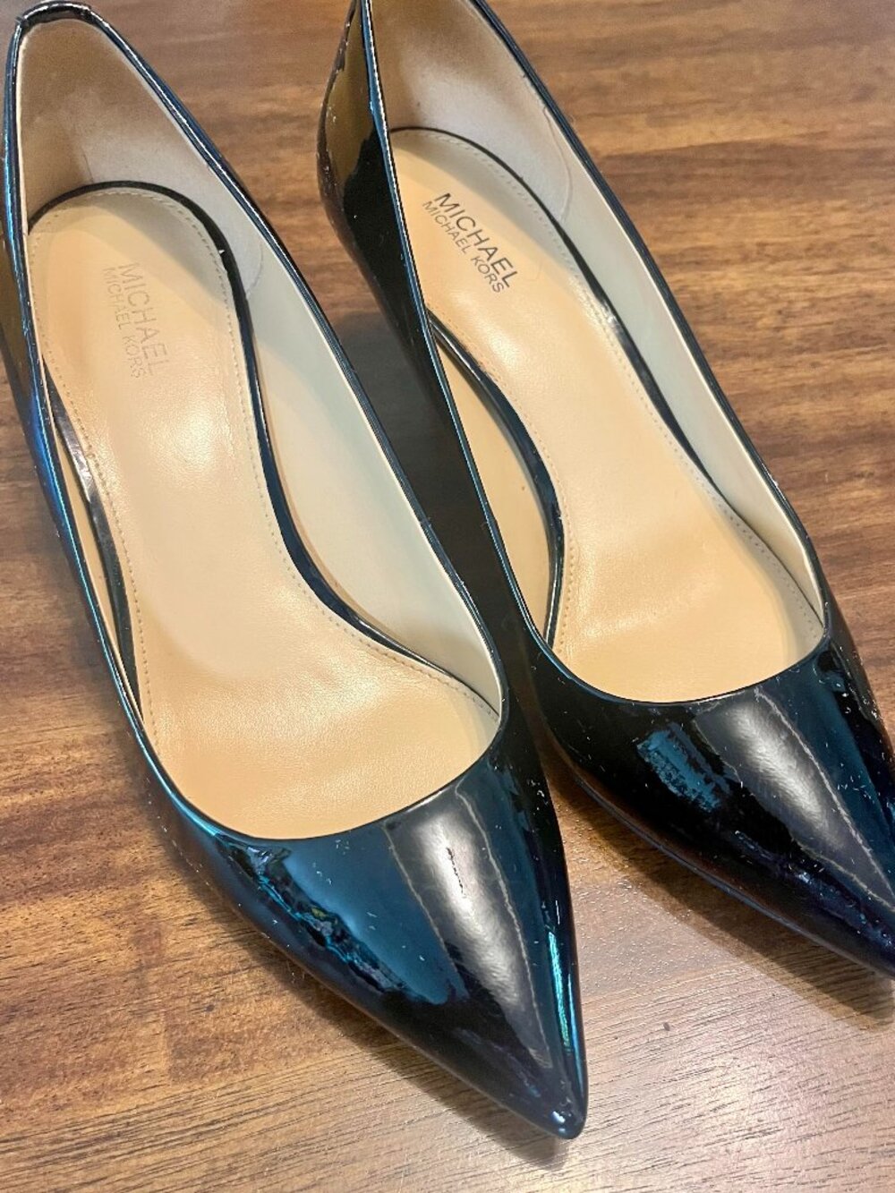 MICHAEL Michael Kors Black Patent Leather Pointed Toe Kitten Heel Flex Pumps 7.5